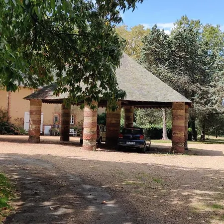 Les Petites Ecuries Holiday home *